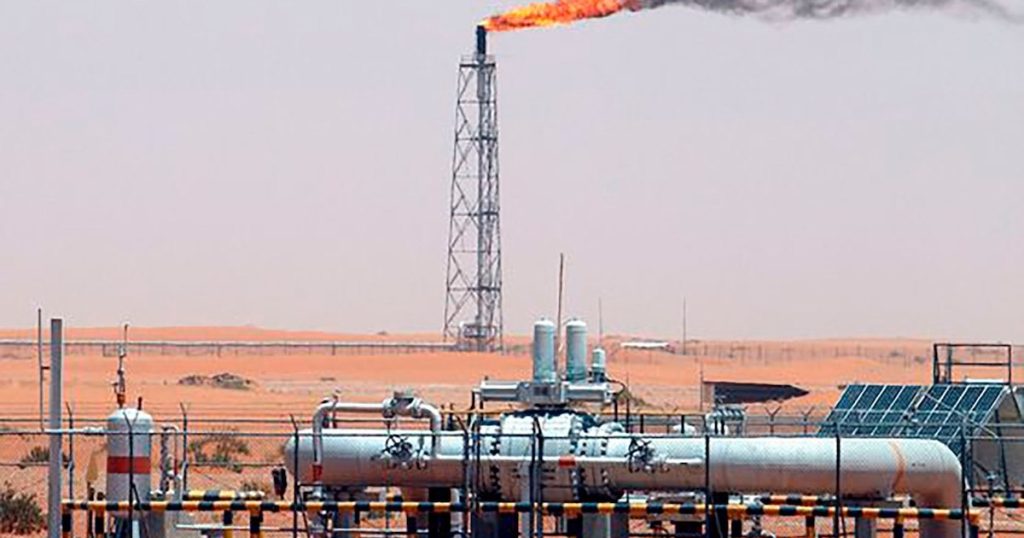 Ropa popłynie omijając Iran: Arabia Saudyjska naprawiła strategiczny rurociąg po atakach